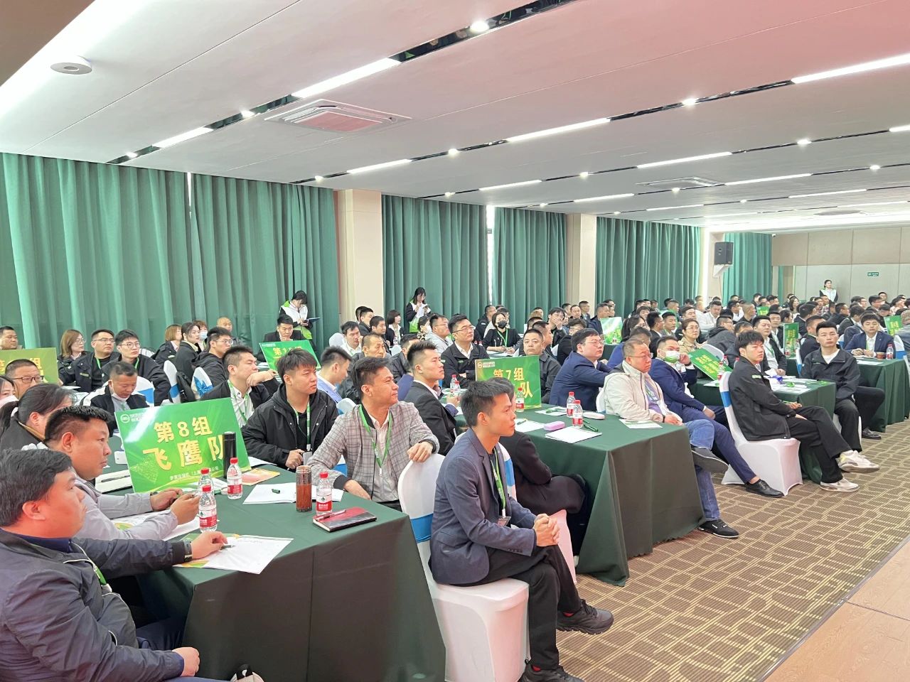 �_���W(xu��)Ժ��ʮ����ȫ��(gu��)�N�۾�Ӣ��Ӗ(x��n)�A�M�ɹ���